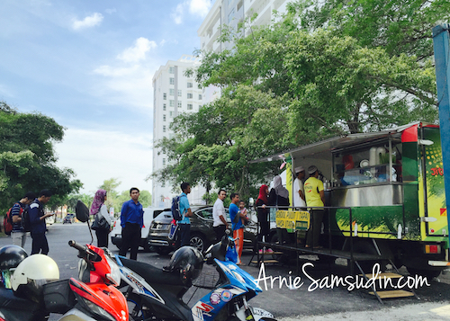 laksa-dan-cendol-seksyen7-beratur